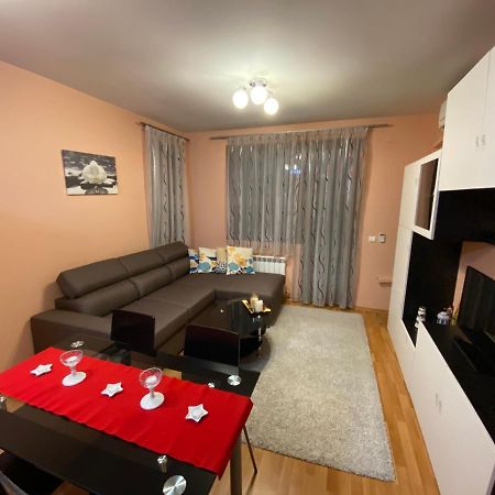 Mia'S Apartment, Stylish One Bedroom Suite โซเฟีย ภายนอก รูปภาพ