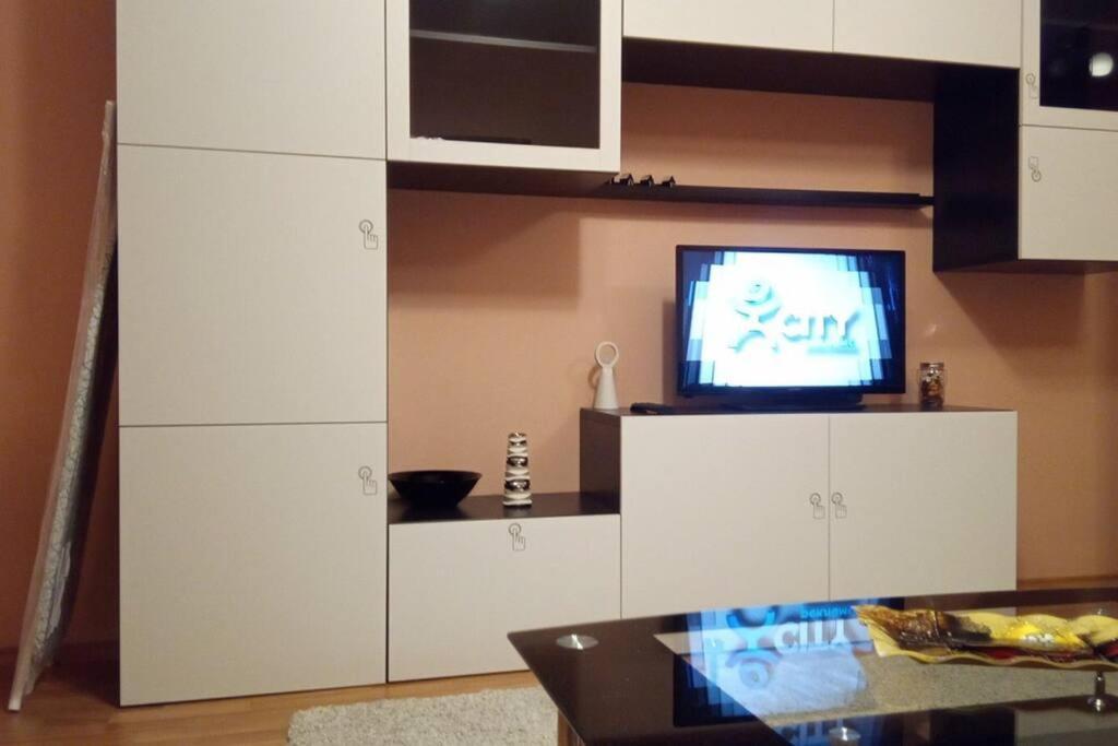 Mia'S Apartment, Stylish One Bedroom Suite โซเฟีย ภายนอก รูปภาพ