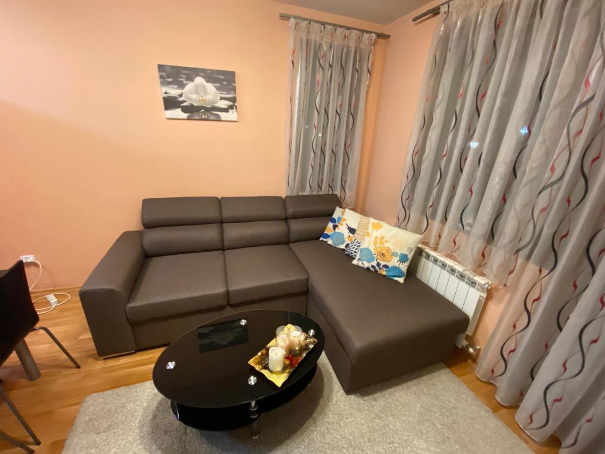 Mia'S Apartment, Stylish One Bedroom Suite โซเฟีย ภายนอก รูปภาพ